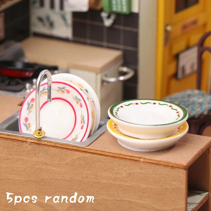 Dollhouse Simulation Plates Set of 5, 1/12 Scale Kitchen Accessories for Pretend Play Good Vibrations