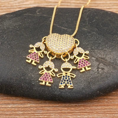 Nidin Fashion Hot Family Member Pendant Necklace Micro-Studded Zircon Love Heart Boy Girl Parent-Child Jewelry Mother's Day Gift Good Vibrations