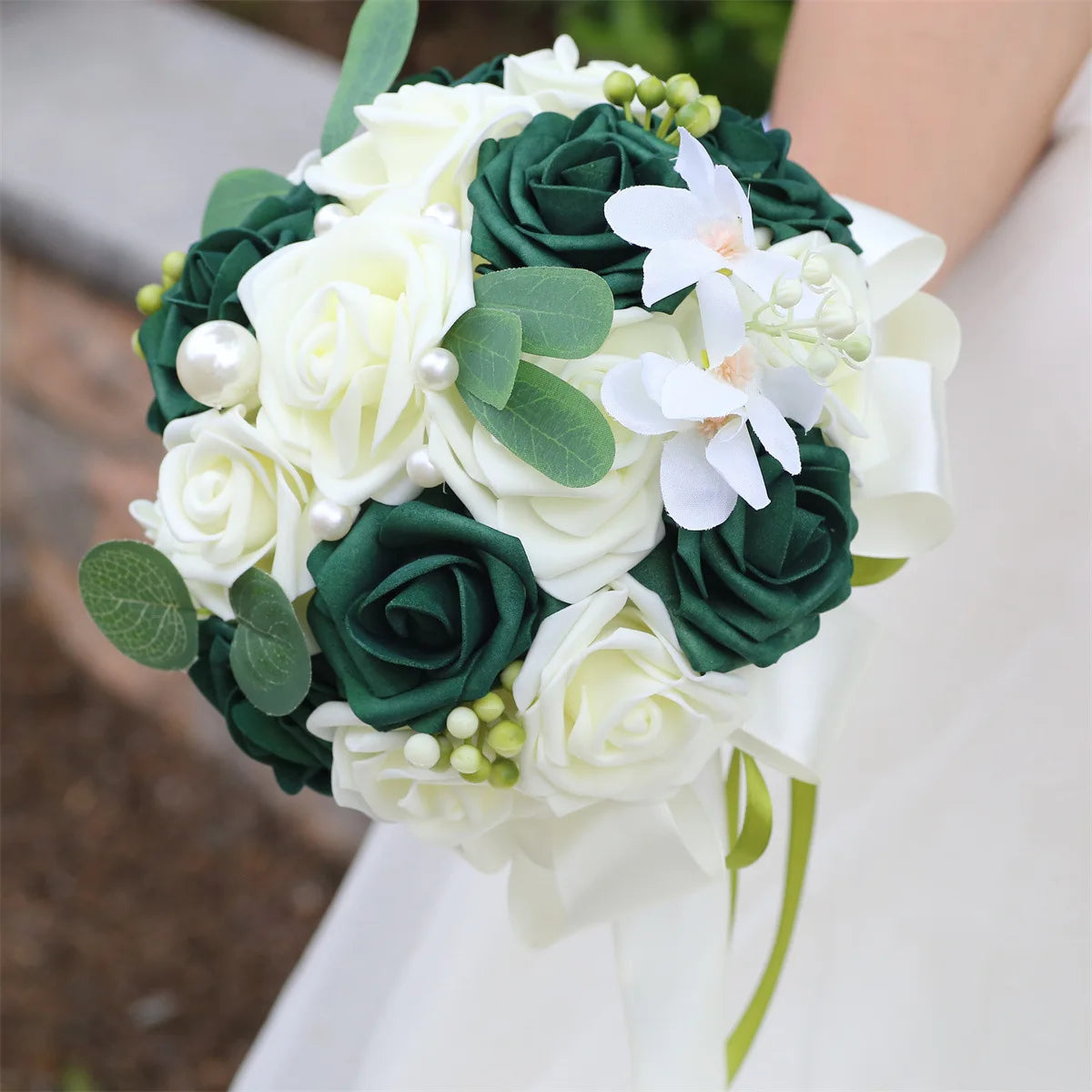 YeeNanee Wedding Gold Hoop Bouquet for Bridesmaids Floral Rose Eucalytpus Metal Ring Wreath Bridal Shower Ceremony Decoration Good Vibrations