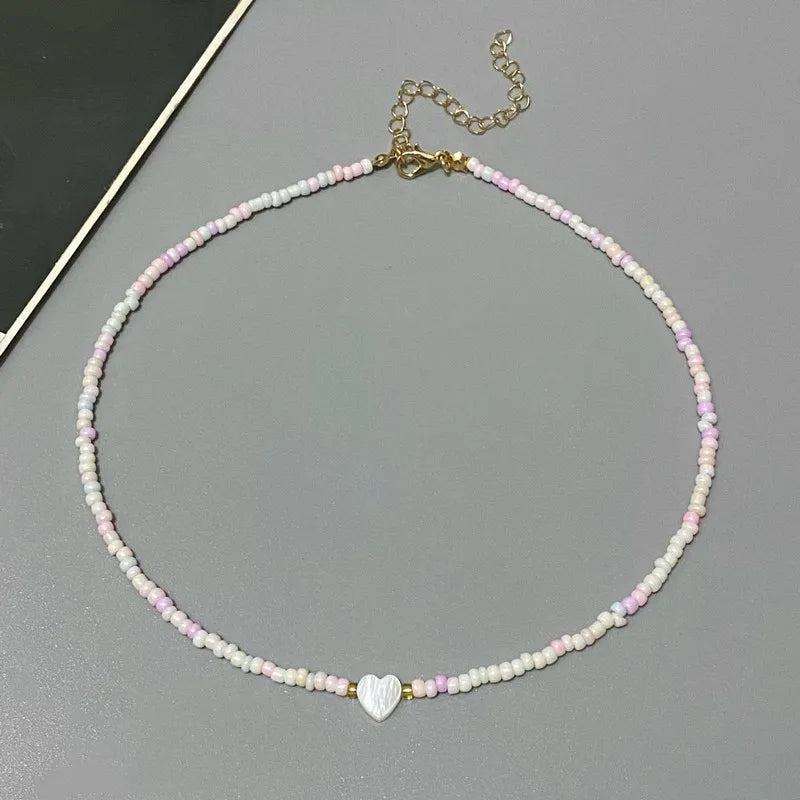 New Nature Shell Love Heart Choker Necklace for Girl Spring Summer Fashion Small Colorful Glass Beads Necklace Gift for Friend Good Vibrations
