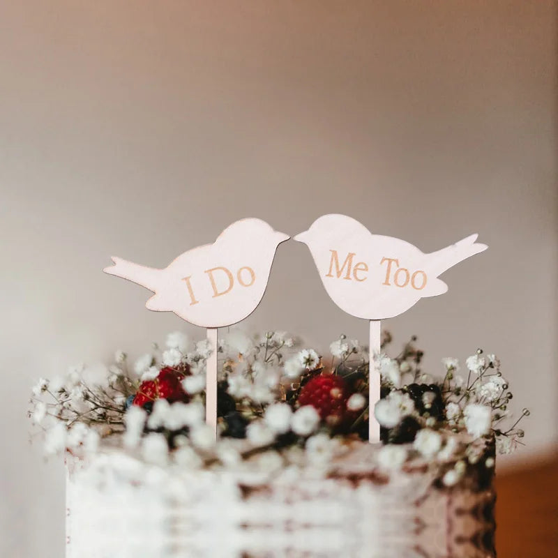 1Pcs Hollow Letter Love Just Married Mr&Mrs Cake Topper Bride and Groom Wooden Wedding Cake Topper For Wedding Party Supplies Good Vibrations
