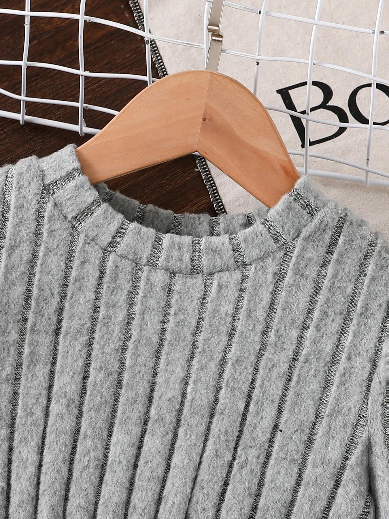 Spring and Autumn Girls' Simple Casual Versatile Knitted Round Neck Long-Sleeved Floral Dress Girls' Daily Casual Dress Good Vibrations