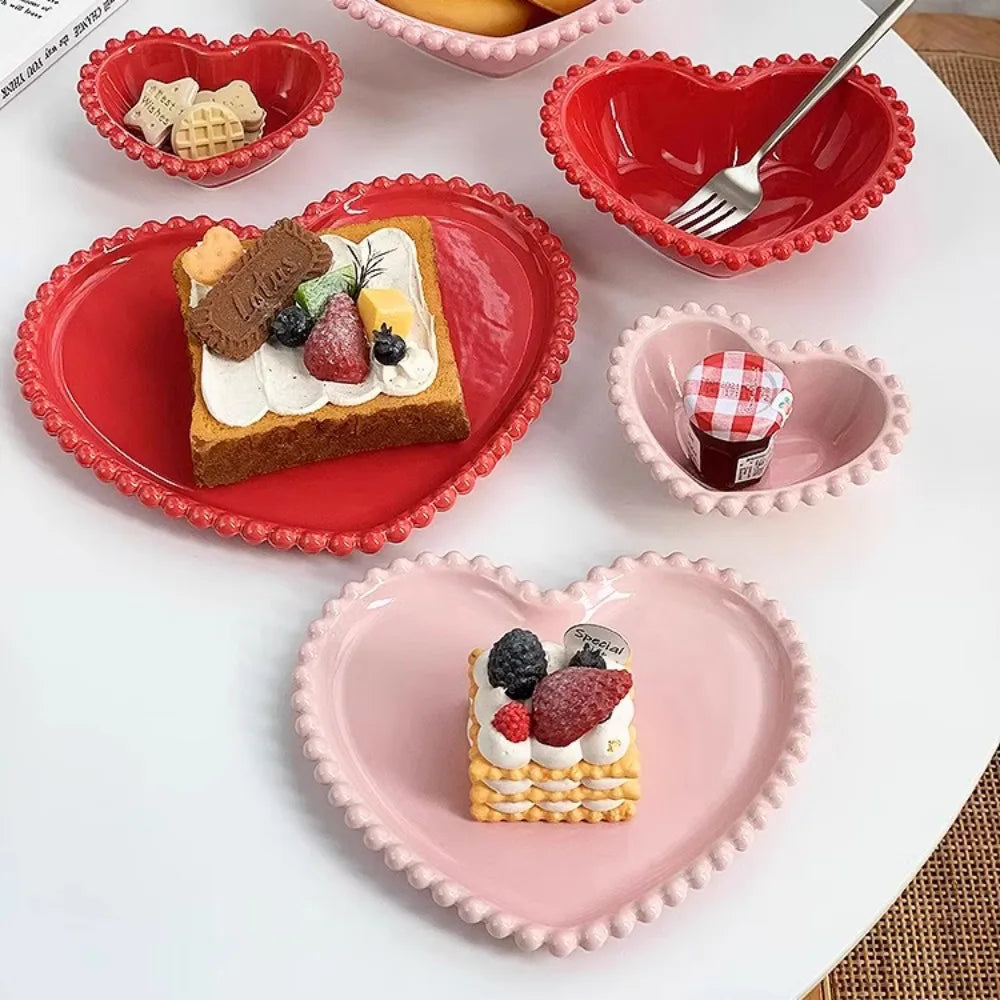 Creative Pink Bead Dots Ceramic Heart Dinner Plate Tableware Home Dessert Cake Plate Porcelain Salad Plate Kitchen Utensils New Good Vibrations