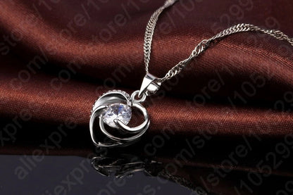 Charming Love Shape Crystal Necklace Elegant Women Wedding Ceremony Ear Jewelry 925 Sterling Silver Pendant Chain Good Vibrations
