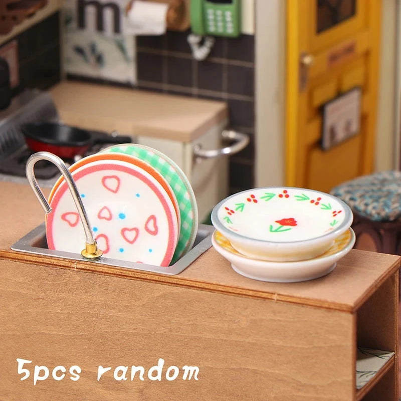 Dollhouse Simulation Plates Set of 5, 1/12 Scale Kitchen Accessories for Pretend Play Good Vibrations