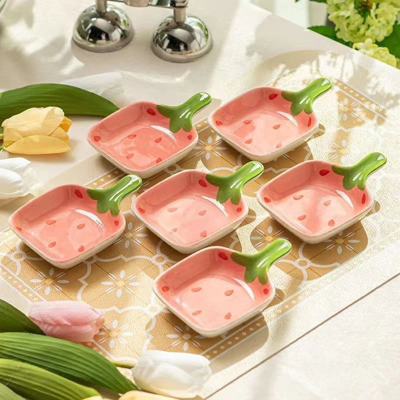 Super Cute Cartoon Strawberry Dipping Saucer Household Three-Dimensional Ceramic Saucer Ketchup Snack Plate Vinaigrette Good Vibrations