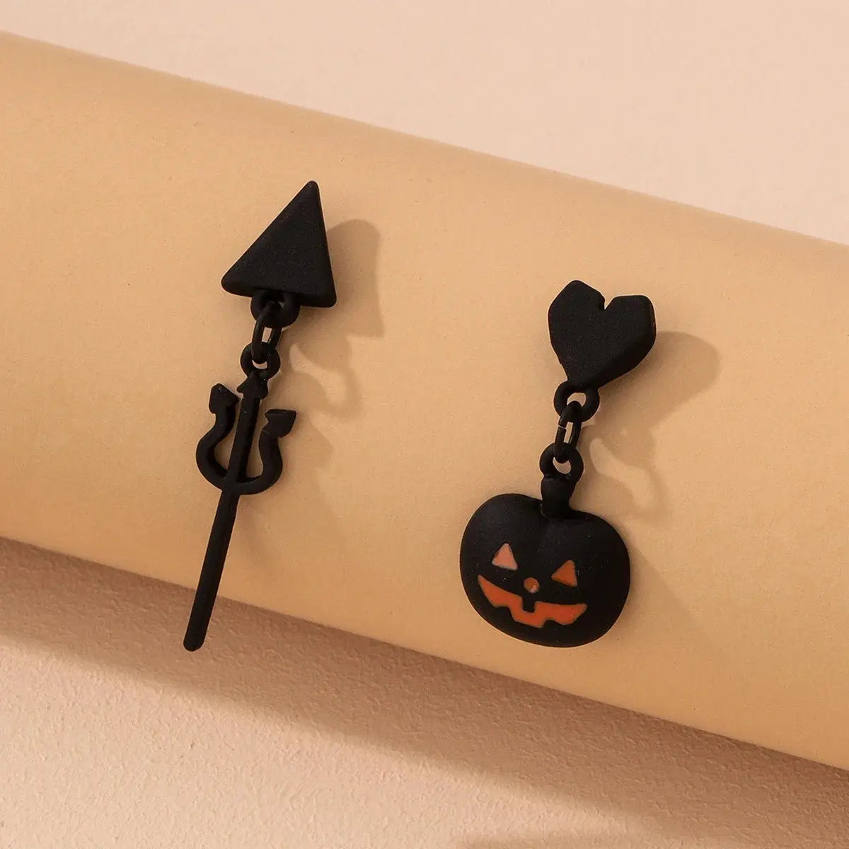 New Ear Nails Halloween Series Style Personalized Ghost Skull Bat 3D Color Preserving Good Vibrations