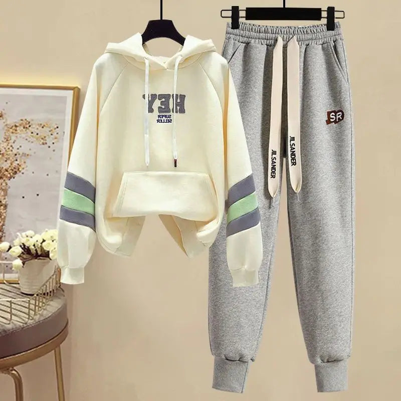 Sports Set for Women in Spring and Autumn New Korean Version Color Blocking Hooded Top Casual Pants Age Reducing Two-piece Set Good Vibrations