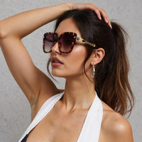 2025 Fashionable Women Sunglasses Large Frame Gradient Color Glasses for Women Exquisite Design for Women Sunglasses for Women Good Vibrations