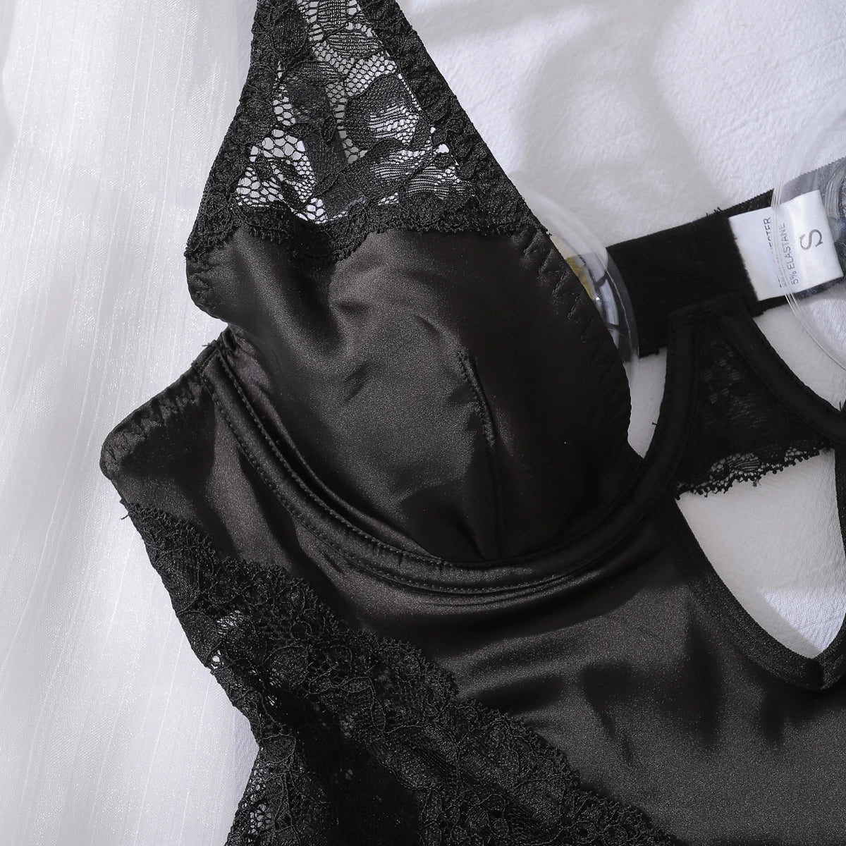 Muziskat 2025 New Lace Patchwork Ladies Bra Set Sexy Erotic Low-cut Luxury French Nightgown Split Sling Two Piece Set Good Vibrations Adult Super Store