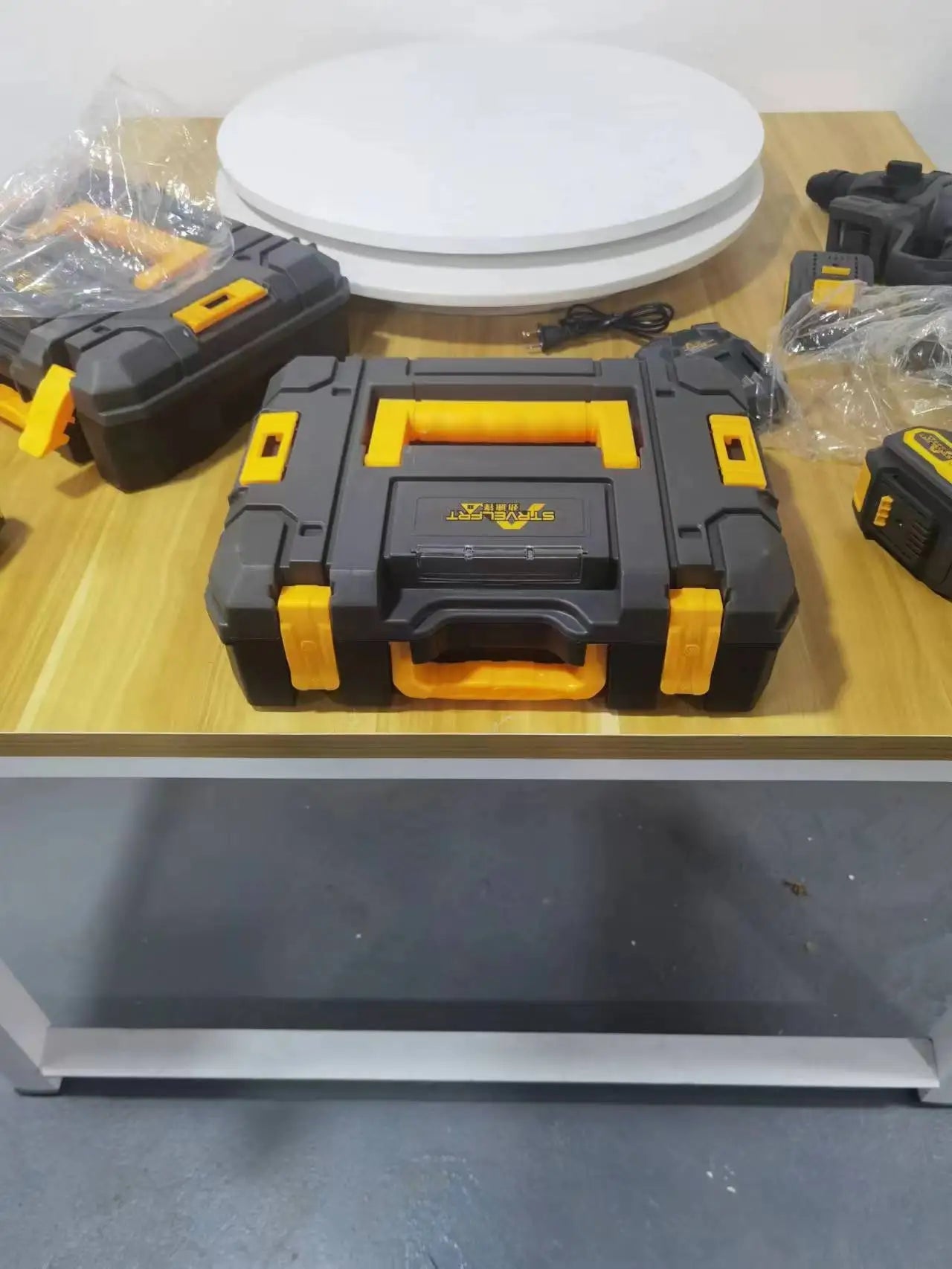 Multifunctional Hardware Tools Impact Electric Hand Drill Combination Toolbox Portable High Power Pistol Drill Cordless Drill Good Vibrations