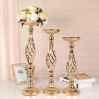 Table Candle Holder Decoration: Golden Iron Art Vase, Twisted Road Candlestick for Wedding Flowers, Wedding Props Good Vibrations