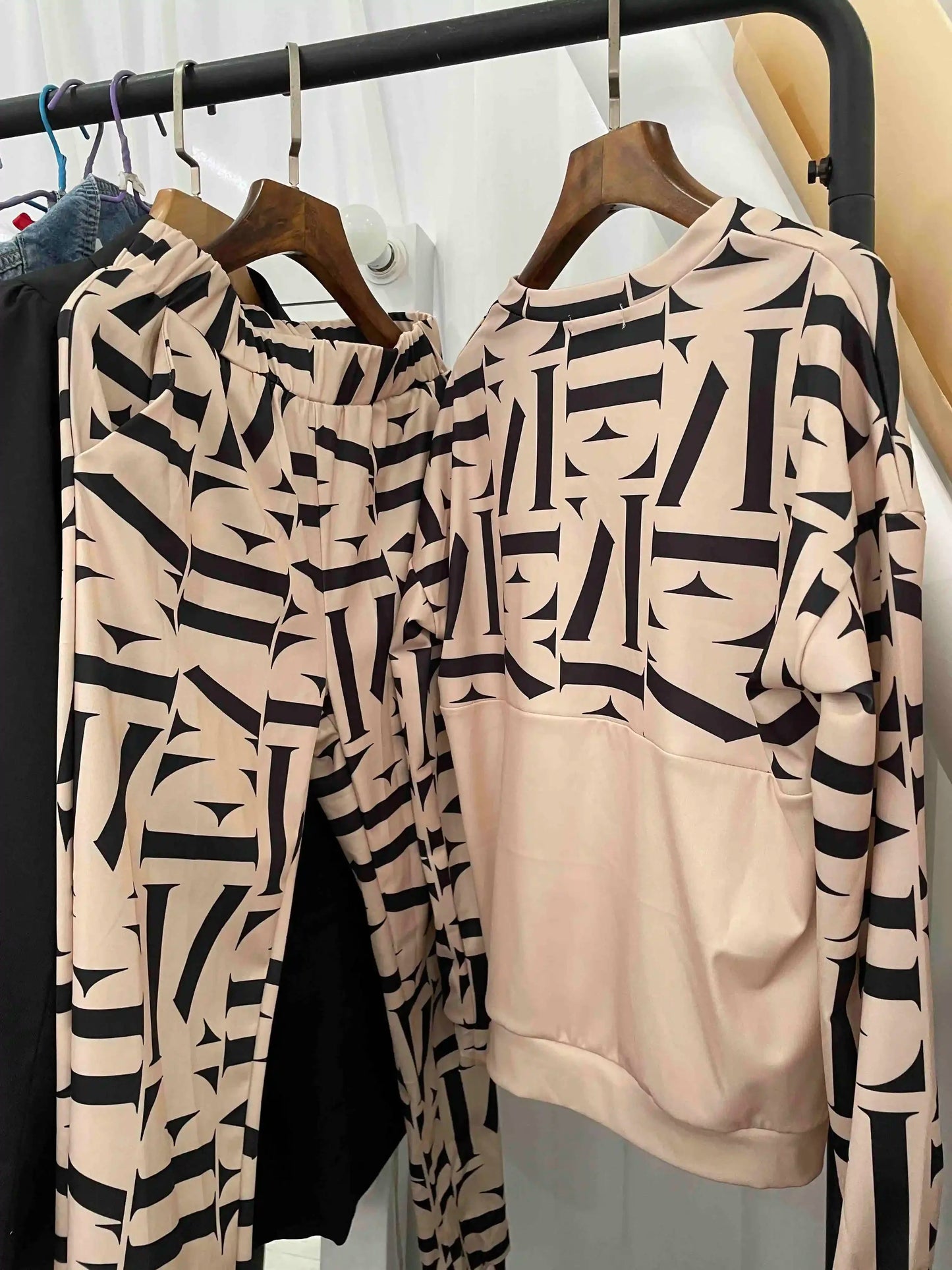 Pants Set Two Piece Sets Women Tracksuit Letter Print Vintage Boho Shirt Autumn Holiday Streetwear Y2k Jogging Ensemble 2 Pièces Good Vibrations