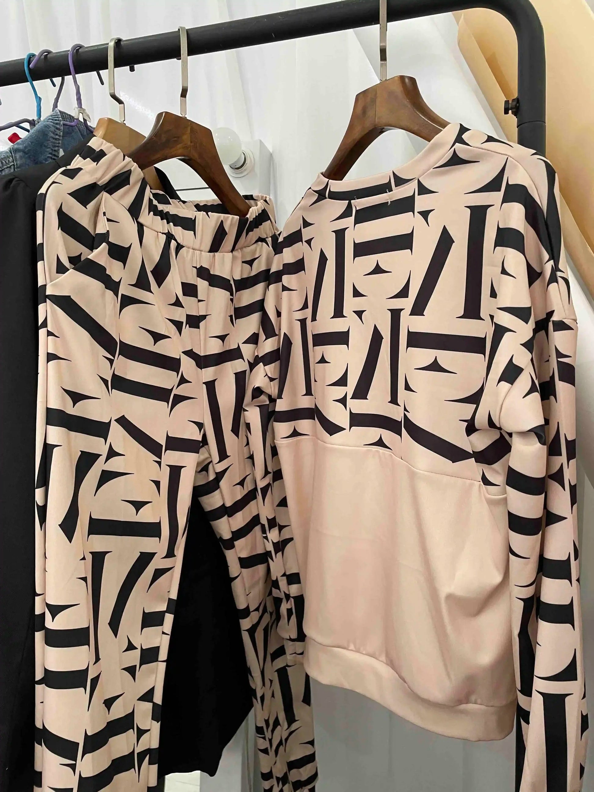 Pants Set Two Piece Sets Women Tracksuit Letter Print Vintage Boho Shirt Autumn Holiday Streetwear Y2k Jogging Ensemble 2 Pièces Good Vibrations