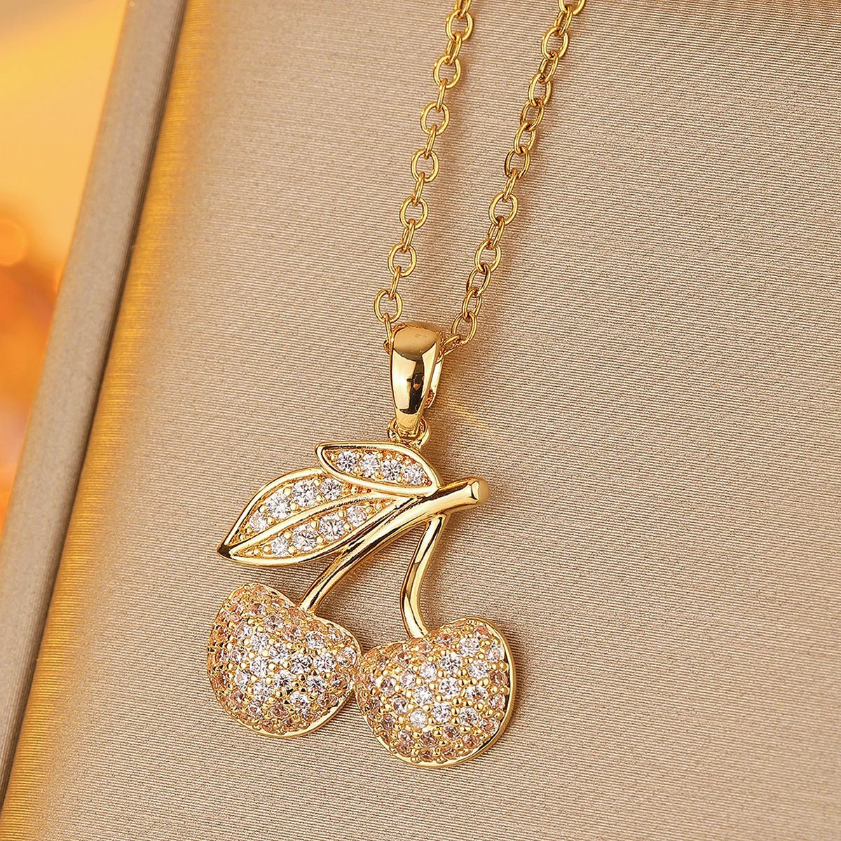 A Cherry Necklace Pendant, Copper Material Inlaid With Zircon Series, Fashionable And Simple Ins Style Good Vibrations Adult Super Store