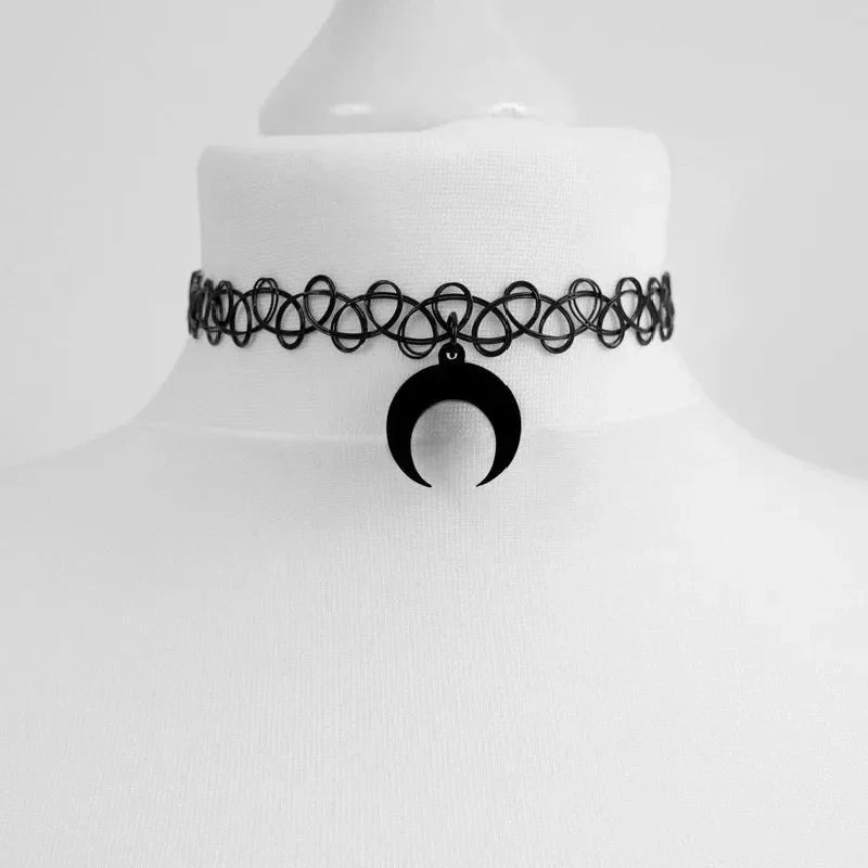 Goth Tattoo Inverted Crescent Stretchy Choker Witch Necklace Punk Jewelry Women Wedding Gift Fashion Statement Chain Pendant Good Vibrations