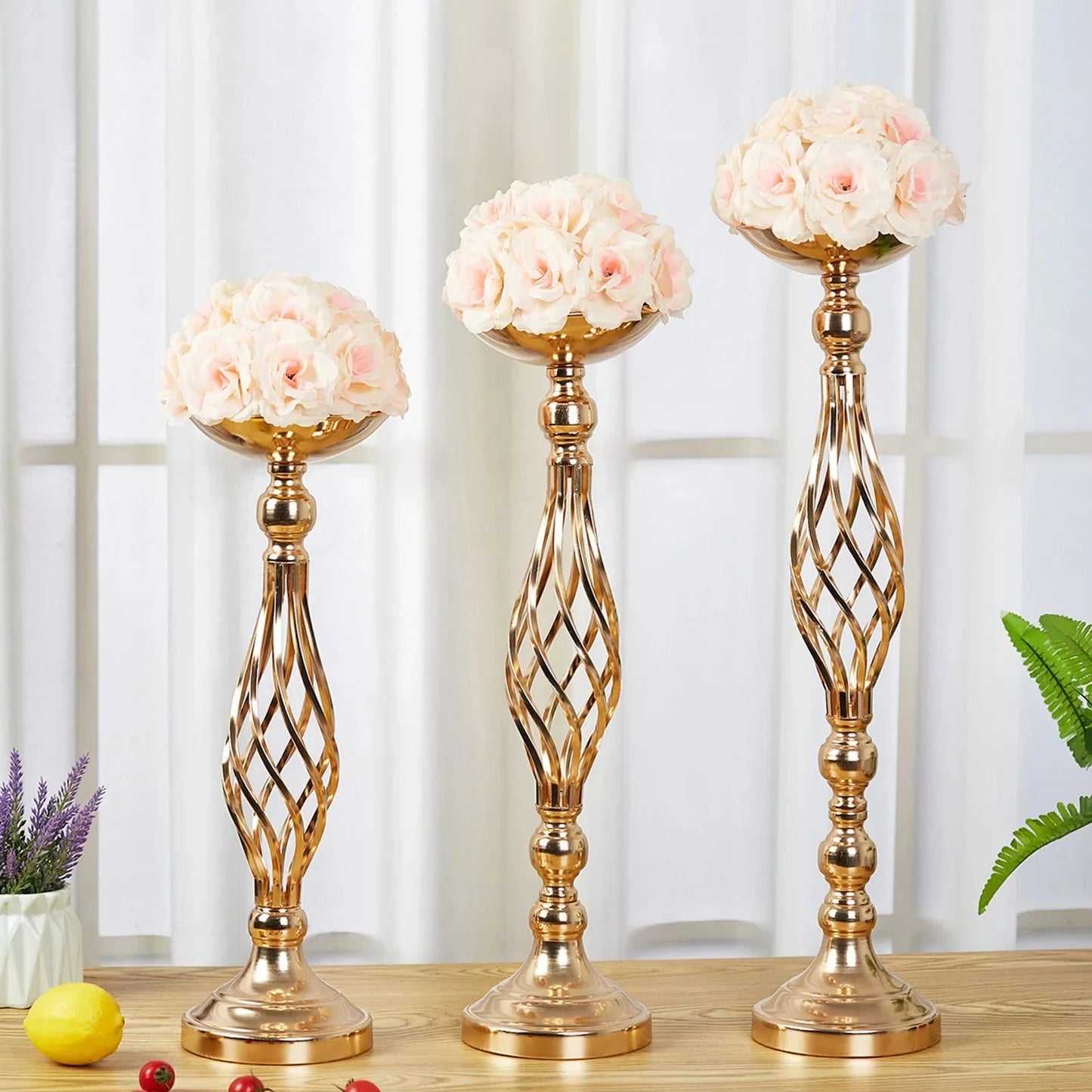 Table Candle Holder Decoration: Golden Iron Art Vase, Twisted Road Candlestick for Wedding Flowers, Wedding Props Good Vibrations