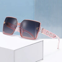 Luxury stylist sunglasses for women, new retro square fashion, cool degraded ladies, sunglasses for GAFAS 2025 girls Good Vibrations