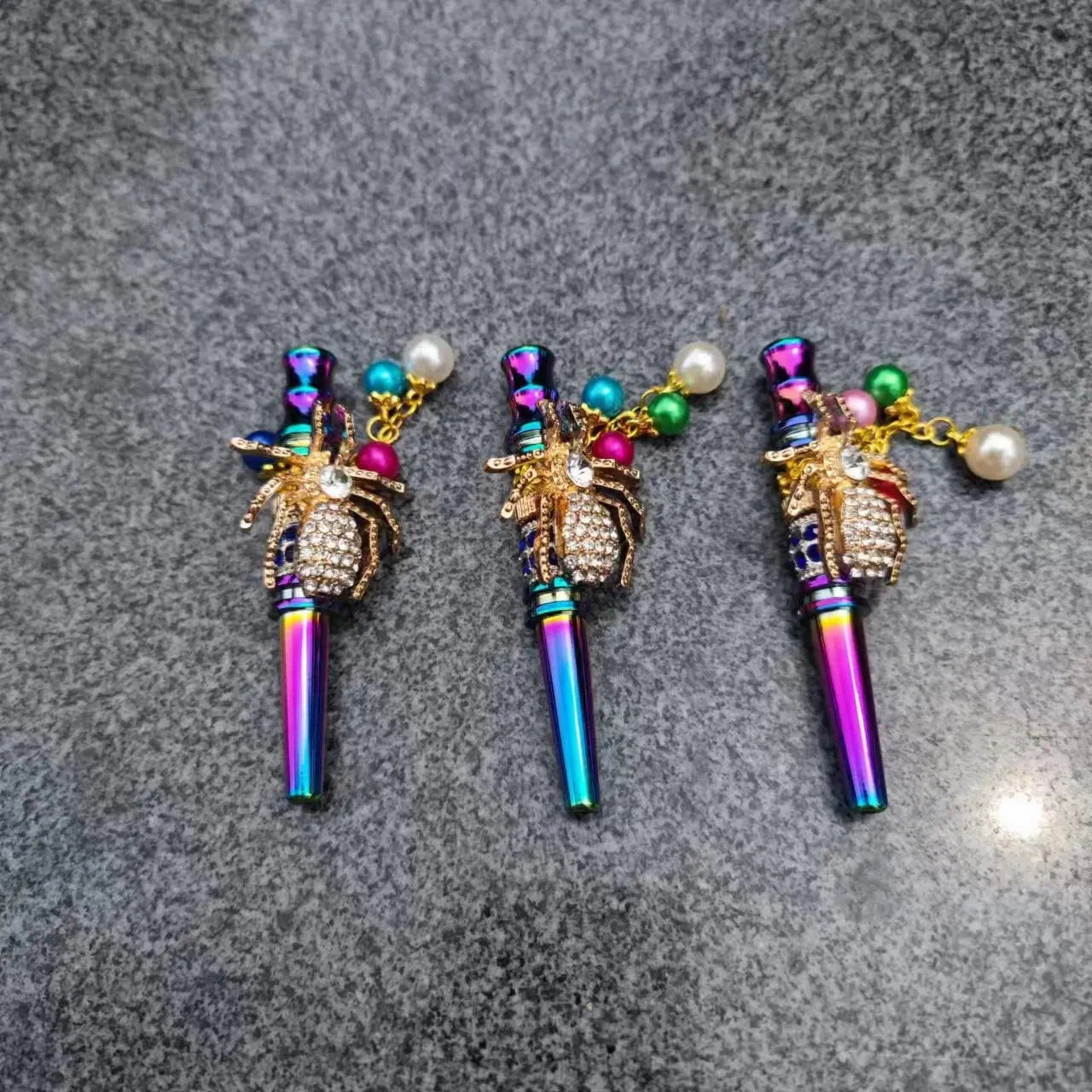 8cm colorful spider shaped metal cigarette holder Good Vibrations Adult Super Store