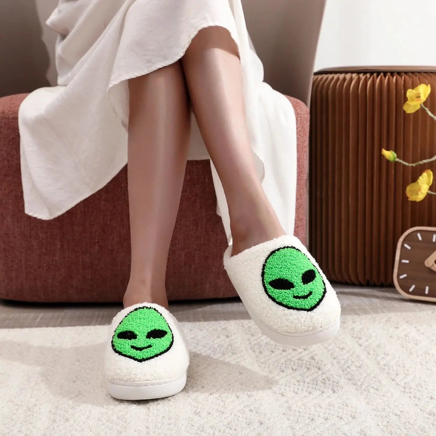A pair of alien patterned winter home cotton slippers non-slip thick-soled wool slippers comfortable indoor shoes for men and women can wear Good Vibrations