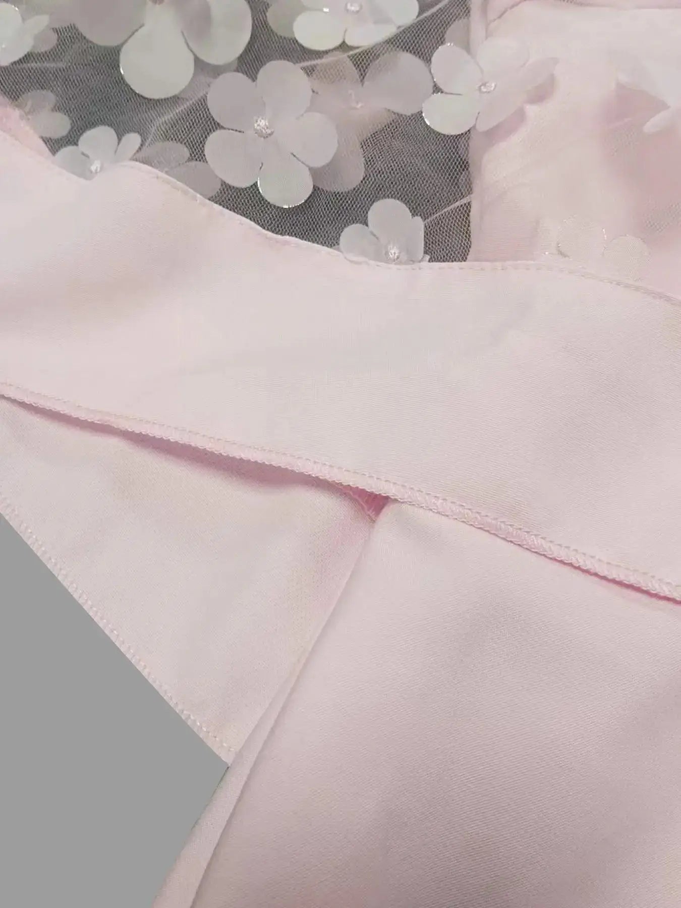 Plus Size Women's Two-Piece Set, Casual Floral and Plain Design, Moderate Thickness for All Seasons Good Vibrations