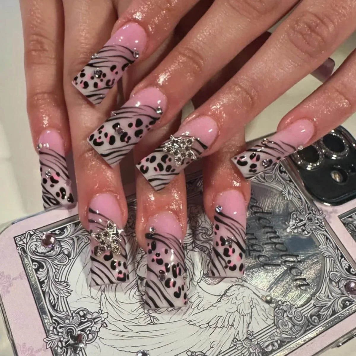 Pink Stars Nude Color Chic Delicate Wearable Nail Art Y2K Fashion Short False Nails Detachable Finished Fake Nails Press on Nail Good Vibrations