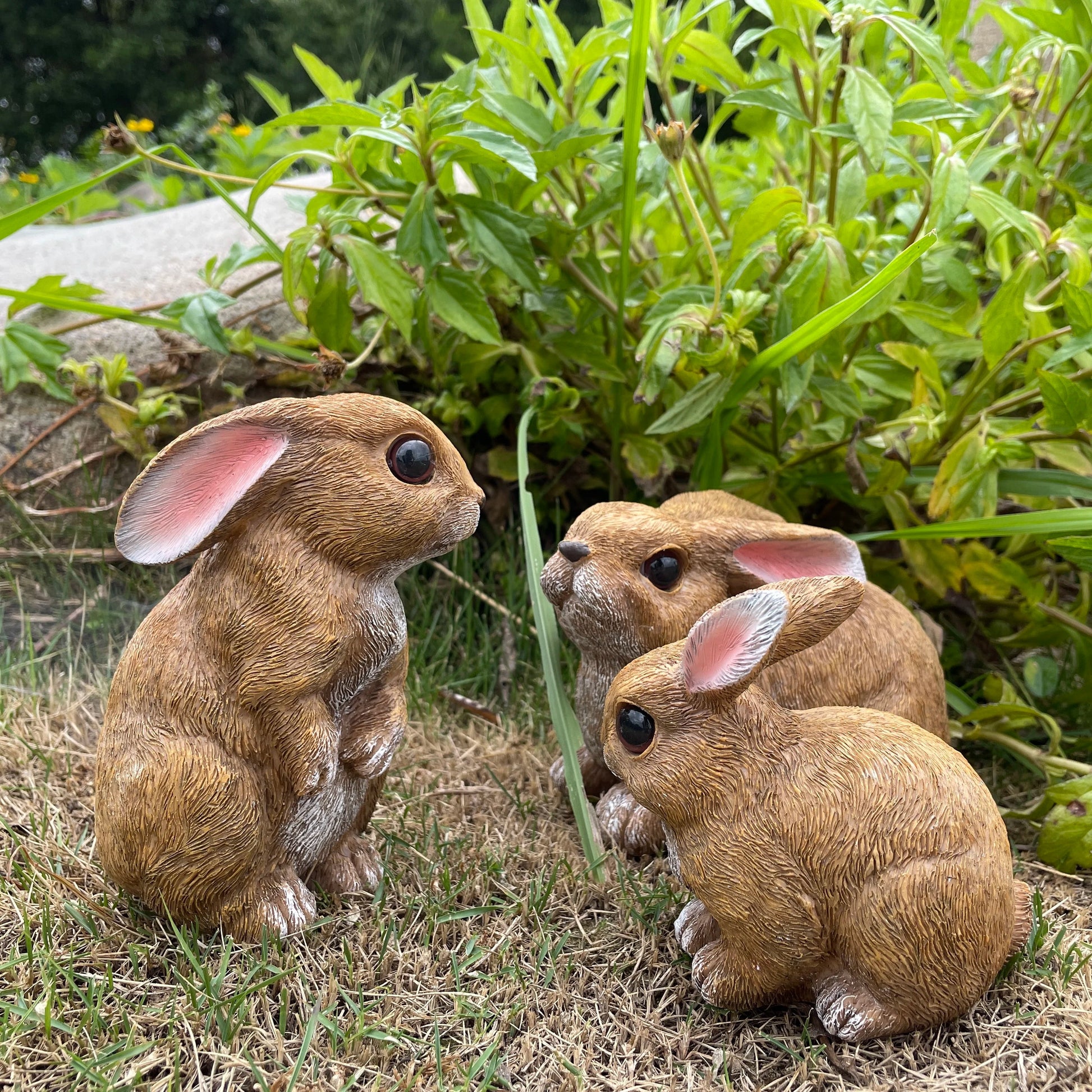 Bunny Decor Yard Decorations Outdoor Set of 3, Bunny Decorations for Home Garden Outdoor Statues, Easter Bunny Table Funny Garde Good Vibrations