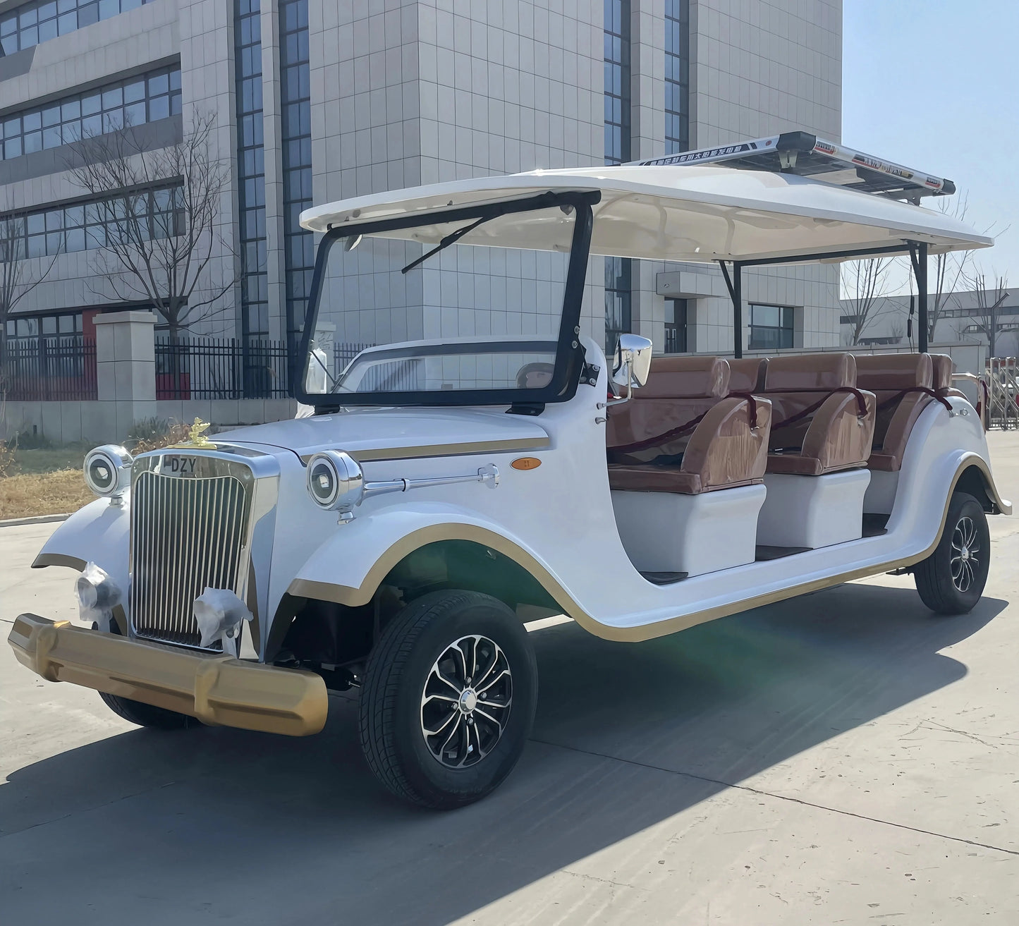 Factory direct sales of electric sightseeing cars, classic vintage cars, golf carts, modern luxury vintage cars Good Vibrations