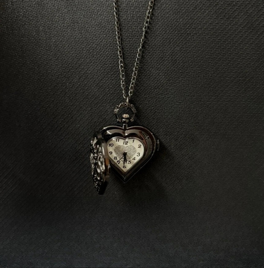 Original Hollow Heart Pocket Watch Chain keychain Design Steampunk Clock Vintage Necklace Pendant Jewelry Watch Men Women Gift Good Vibrations