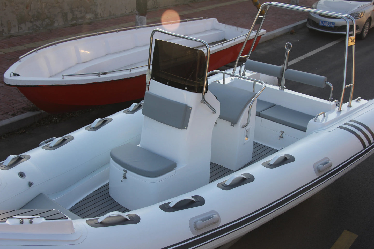 19ft Luxury Fiberglass Inflatable Rib Boat 5.8m Yacht For Ocean Waters For Waterplay Good Vibrations