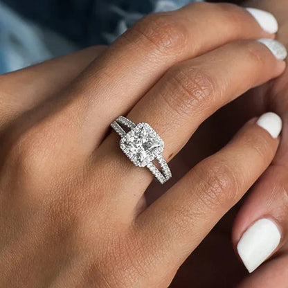 2025 Classic Simple Design Wedding Engagement Rings for Women Mosaic Square Crystal Cubic Zirconia Brilliant Luxury Jewelry Good Vibrations