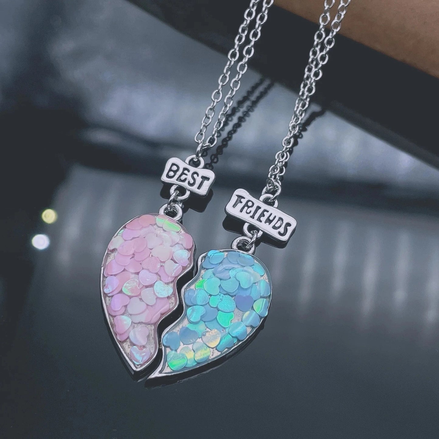 Fashion Best Friends Honey Love Couple Pendant Necklace 2 Pcs/ Set Chain Choke Broken Heart BFF Good Friendship Jewelry Gift Good Vibrations
