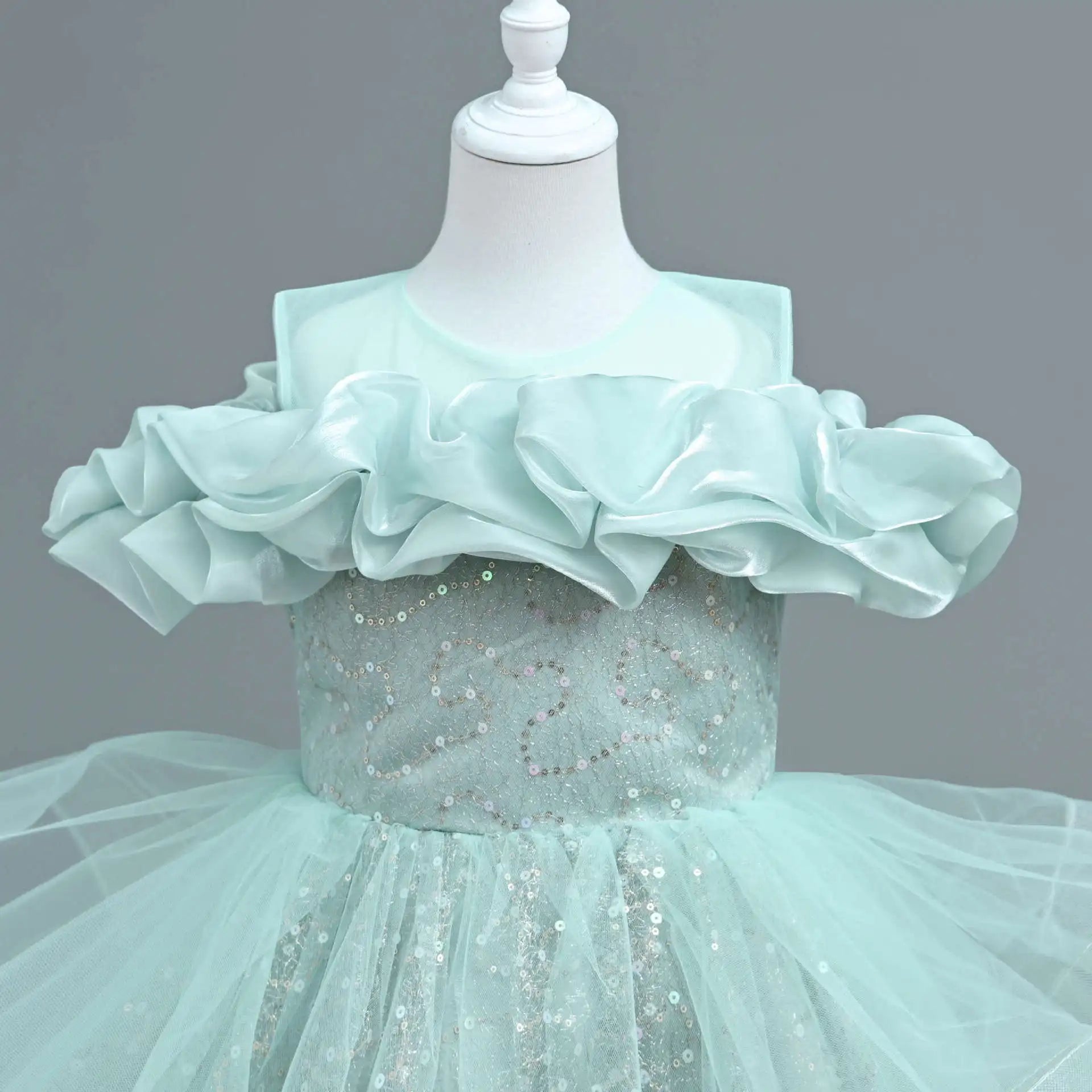 New Girl's Wedding Evening Dress Petal Sequin Mesh Sleeveless Dress Birthday Party School Graduation Party Dress Good Vibrations
