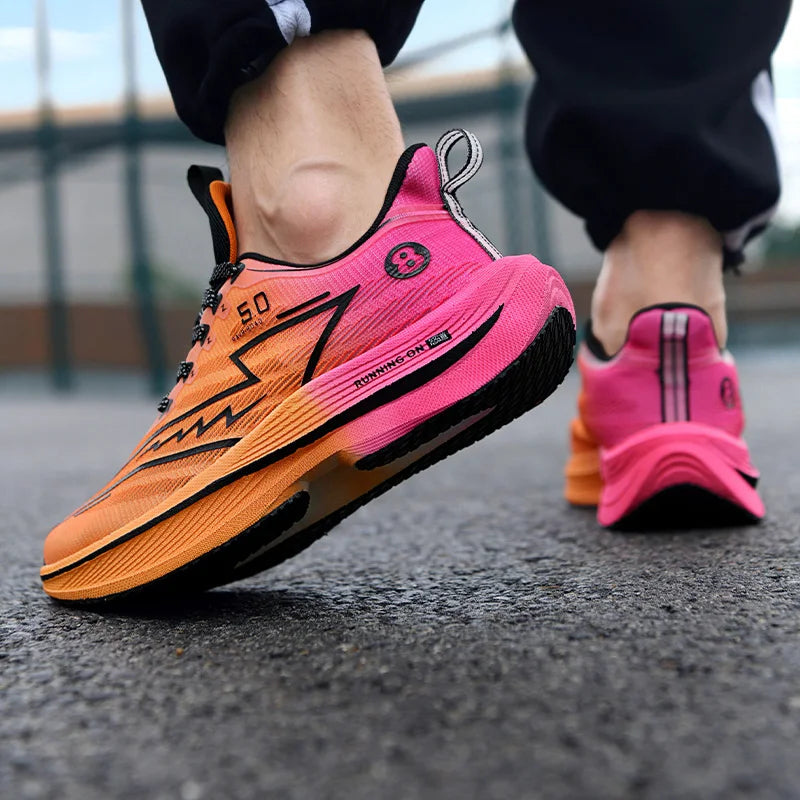 New Men's Carbon Plate Running Shoes Soft Cushion Shock Absorbing Sports Shoes Unisex Sneakers Light Anti-Slip Training Shoes Good Vibrations