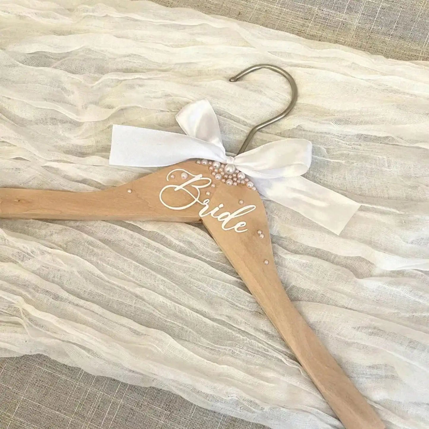 Wooden Bride  Hanger Faux Pearl Elegant Wedding Decor Ideal Gift Clothes Hanger With Ribbon For Wedding Dresses Suits Wedding Good Vibrations