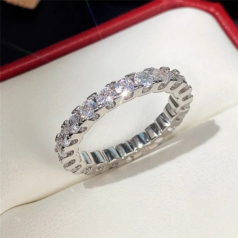 New Fashion Contracted Design Women's Ring with Brilliant White Cubic Zirconia Wedding Party Daily Wearable Statement Jewelry Good Vibrations