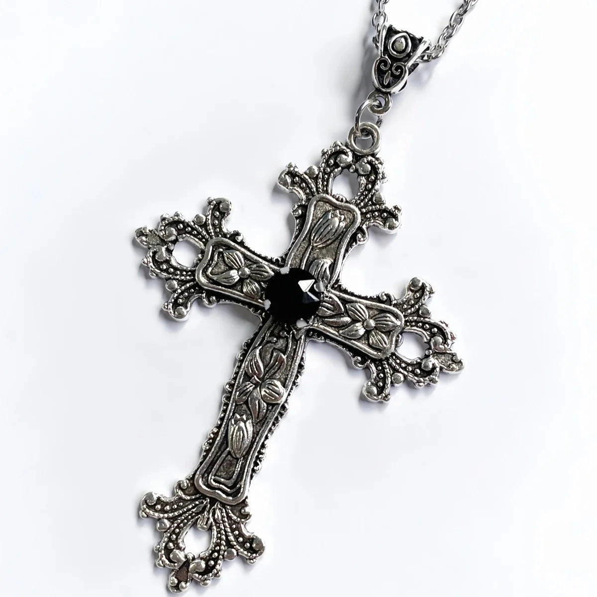 Y2K Punk Crystal Big Cross Pendant Necklaces for Women Men Gothic Irregular Cross Clavicle Chain Necklaces Aesthetic Jewelry Good Vibrations