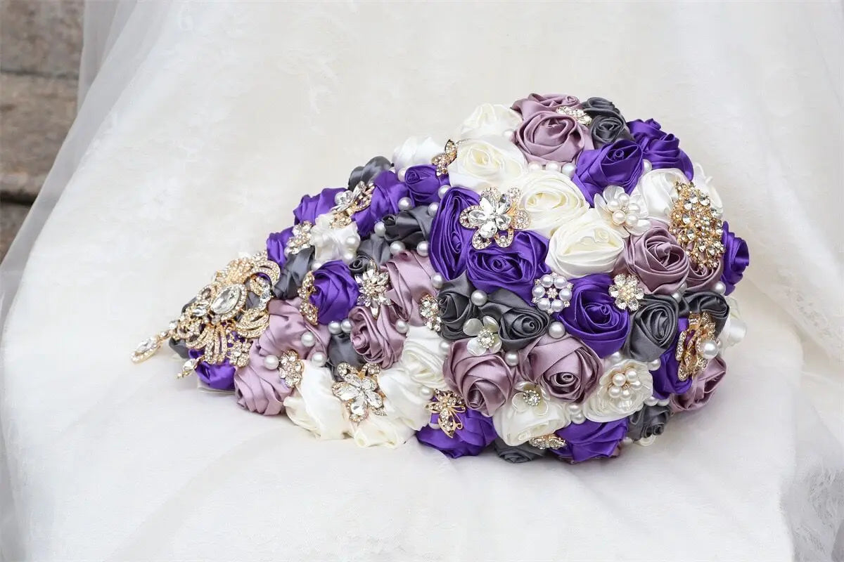 High quality Crystal Bride Waterfall Bouquet Bridesmaids Accessories Handmade Satin Rose Elegant Wedding Flowers Bridal Bouquet Good Vibrations