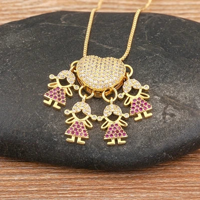 Nidin Fashion Hot Family Member Pendant Necklace Micro-Studded Zircon Love Heart Boy Girl Parent-Child Jewelry Mother's Day Gift Good Vibrations