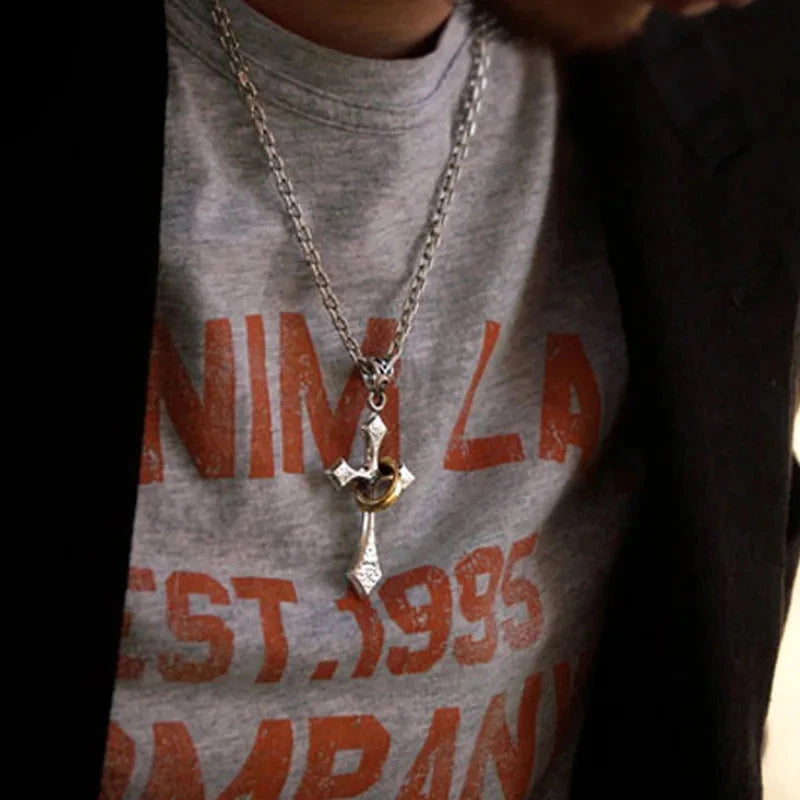 Simple and Versatile Retro Cross Necklace Men's Trendy Three-dimensional Cross Pendant, Hip-hop Necklace Design Stylish Good Vibrations