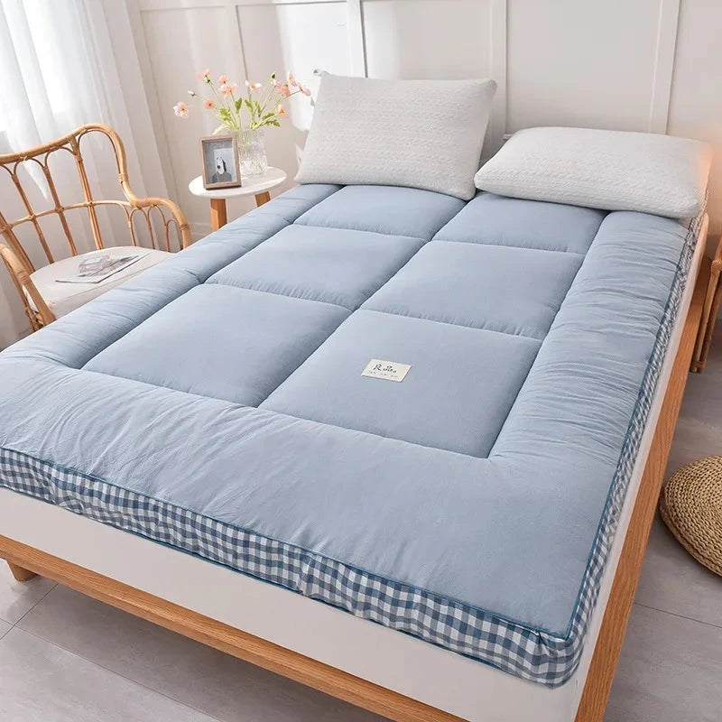 NewestFoldable Lightweight Portable Sleeping Pad/Tatami Mat Japanese Futon Mattress  Soft Fabric,Easy Storage & Travel Mattress Good Vibrations