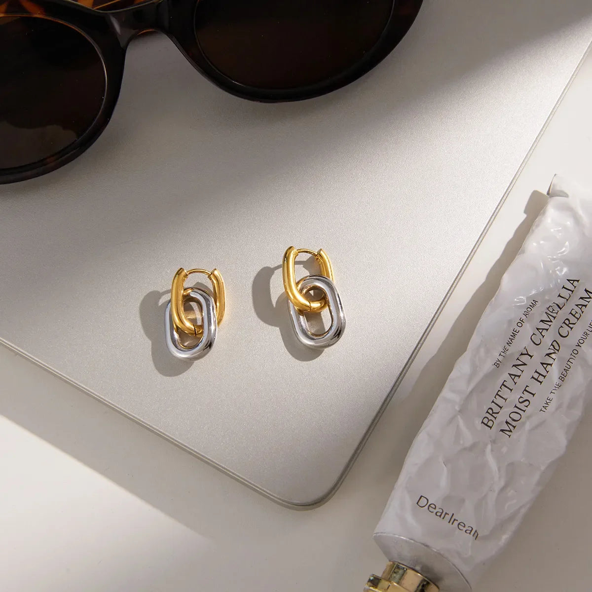 304 stainless steel circle solid-color earrings, vacuum electroplated (in the furnace), 18K gold plated, simple style classic ea Good Vibrations