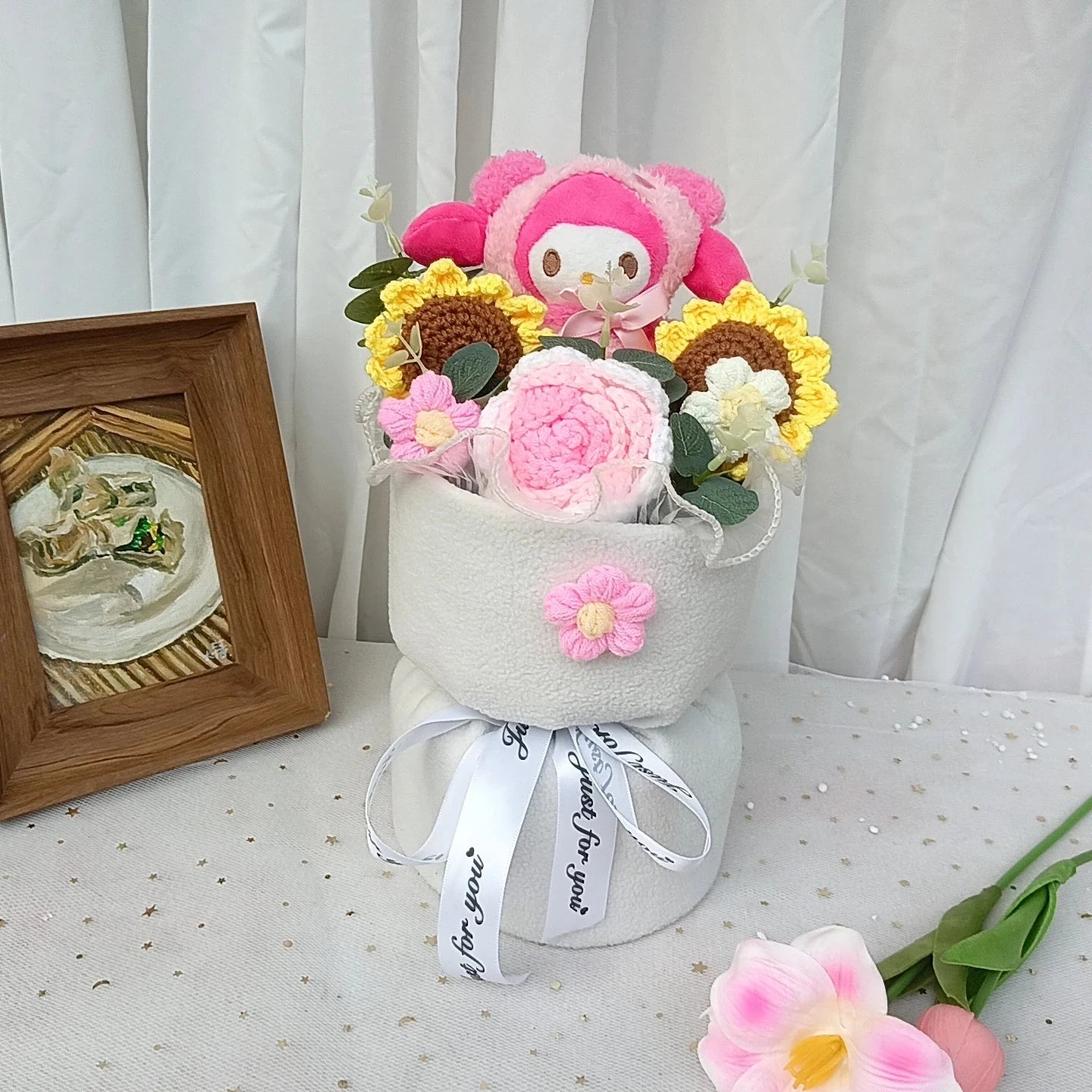 Hug bucket Hello Kitty Kuromi Cinnamoroll Plush bouquet  Handmade Knitting Sunflower Rose Flower Valentine's Day Birthday Gift Good Vibrations