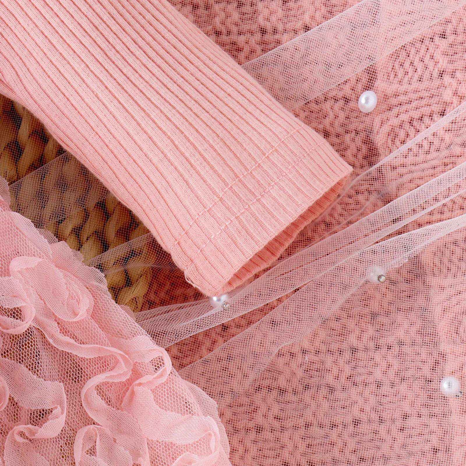 2PCS Autumn 0-1 Year Old Girl Baby Sweet And Cute Round Collar, Pit Strip, Flower Skirt, Long-Sleeved Suit + Bow Hair Band Good Vibrations