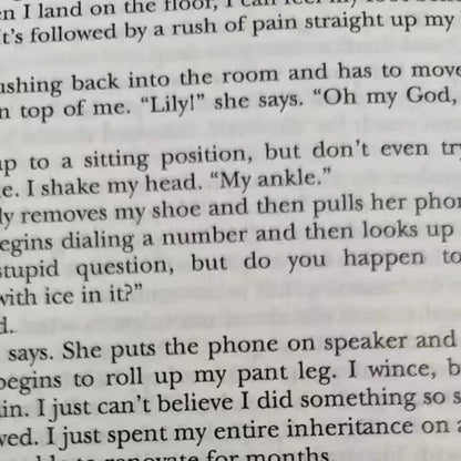 It Starts with Us By Colleen Hoover/It Ends with Us Novels Book In English 1 Sunday Times Bestselling Paperback novels in Good Vibrations