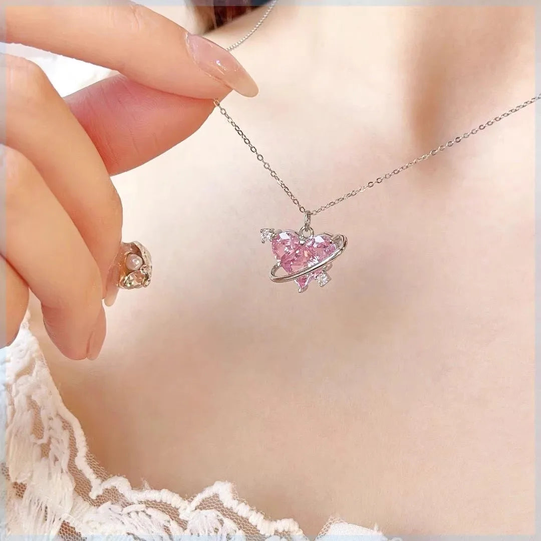 Y2K Pink Planet Heart Zircon Pendant Necklaces Women Fashion Aesthetic Clavicle Chain Necklace Valentines Day Gift Party Jewelry Good Vibrations