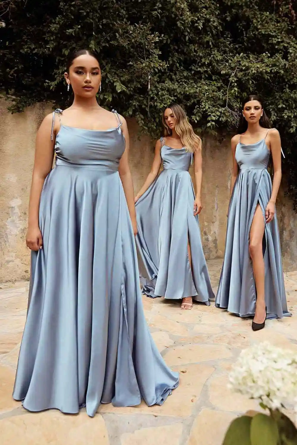 Elegant Long Bridesmaid Dresses For Wedding Guests 2025 Spaghetti Straps Split Satin Formal Evening Prom Party Gowns Customized Good Vibrations