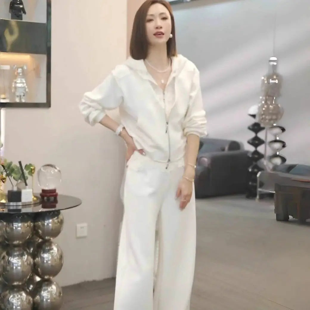 Women's Suit 2025 High-end Splicing Lace Hooded Sweater + Casual Pants Two-piece Set Good Vibrations