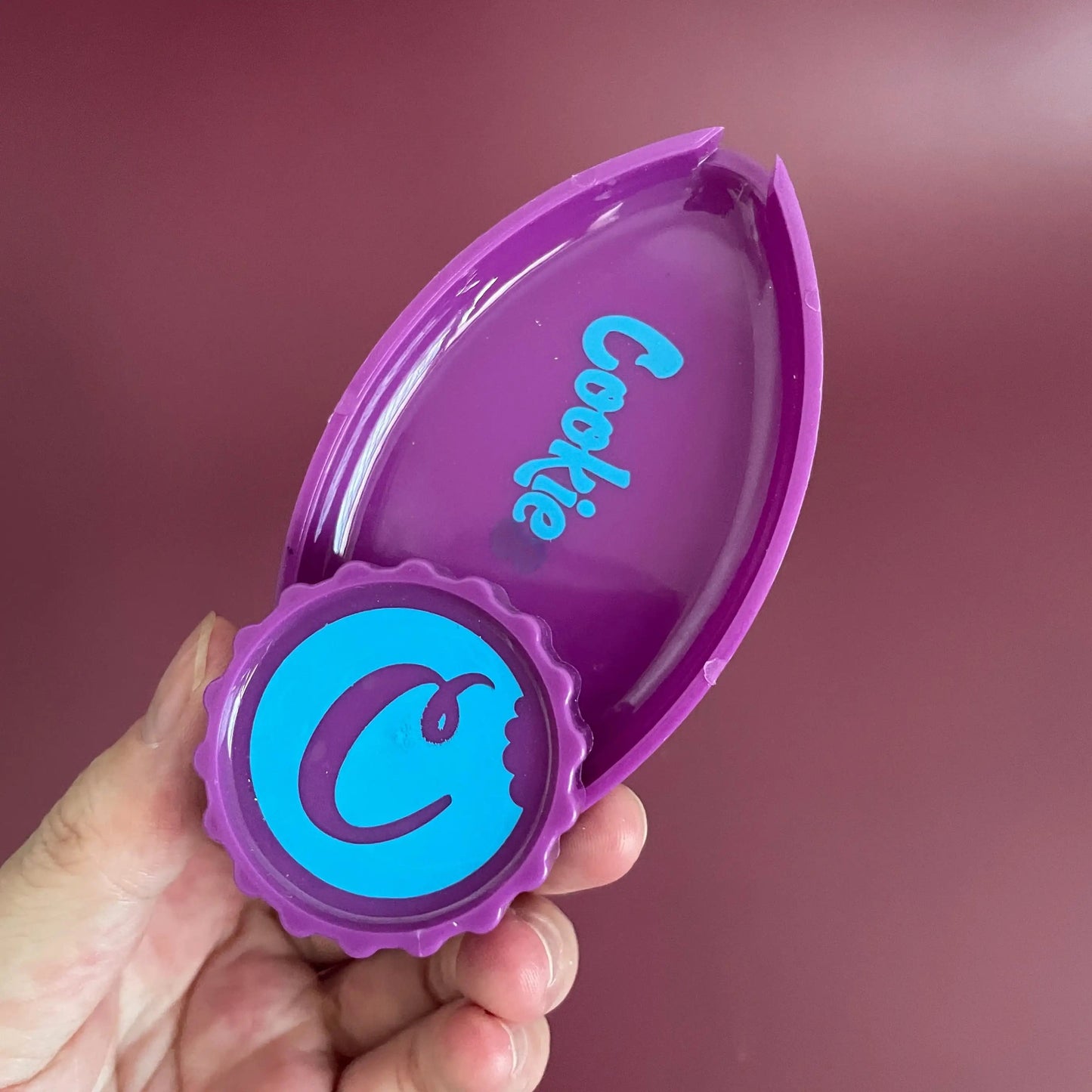 2 IN 1 Crusher with Mini Tray Cheap Plastic Wholesale Crusher Good Vibrations Adult Super Store