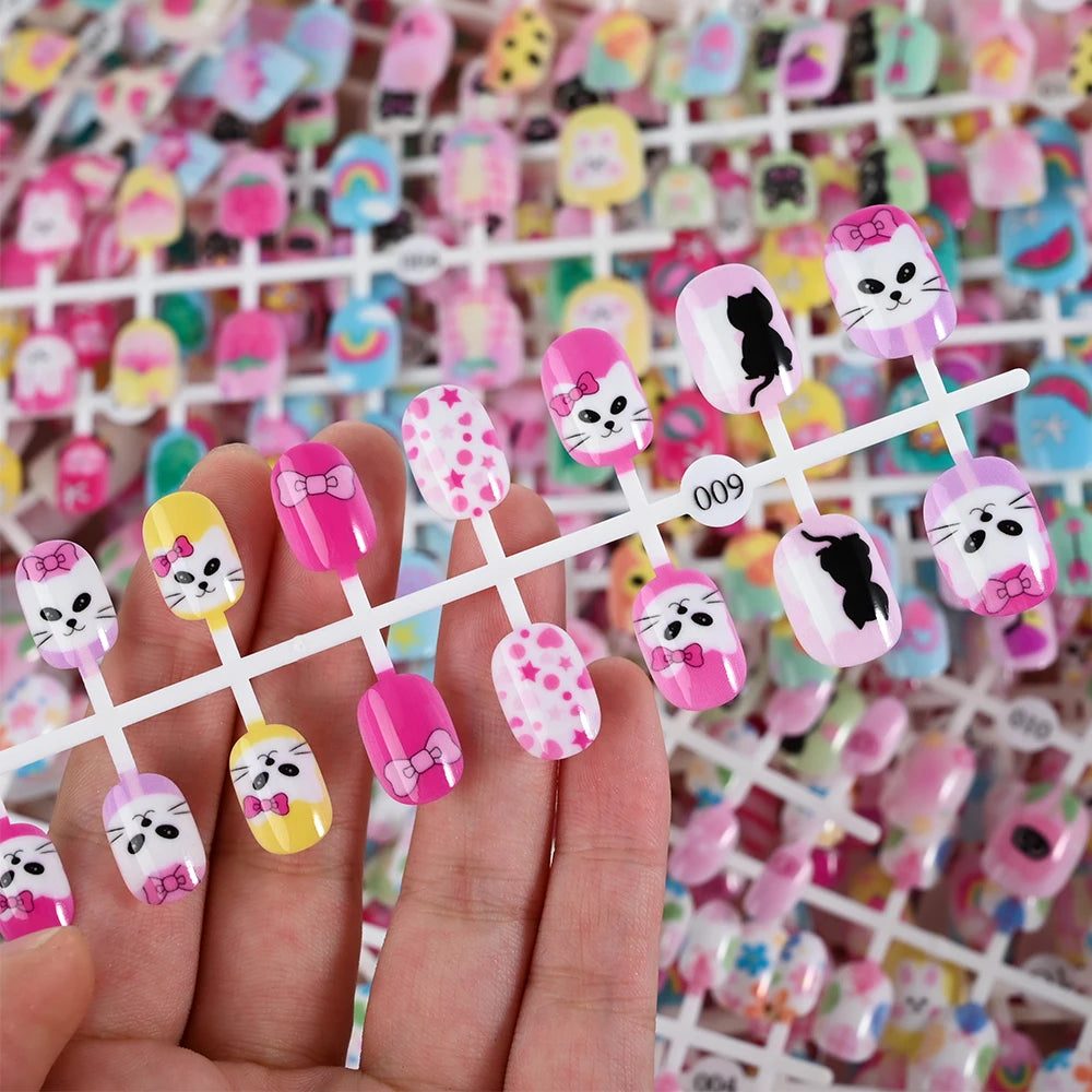 24Pcs/Strip Pink Detachable Child False Nails Tip Kawaii Cartoon Strawberry Acrylic Artificial Full Cover Press On Nail for Girl Good Vibrations